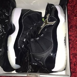 Air Jordan 11 RETRO (GS)